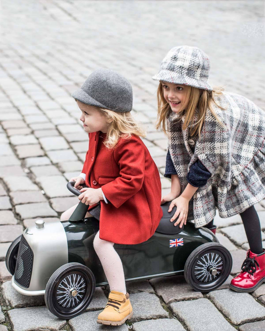 Heritage Ride on Toy Car J764456