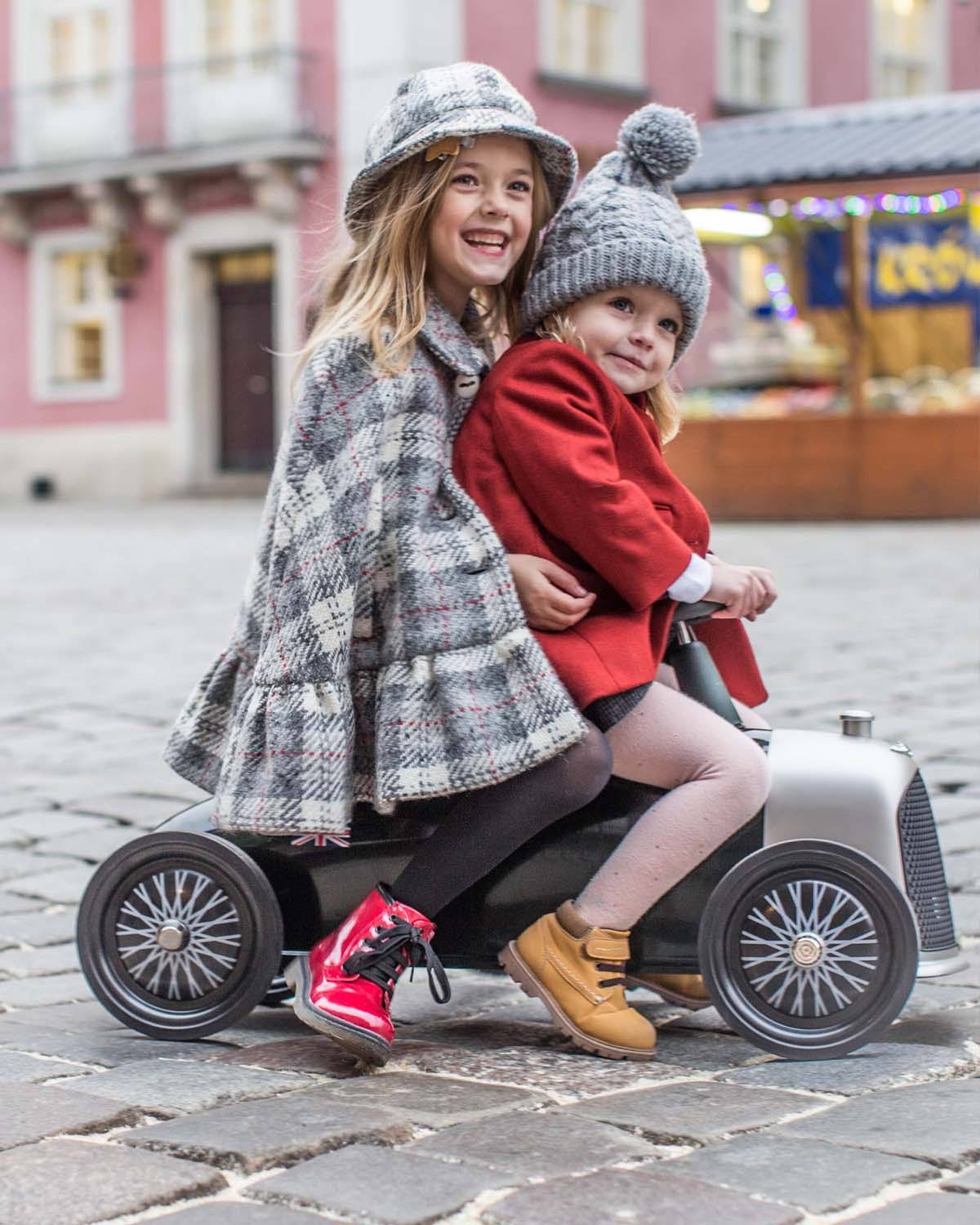 Heritage Ride on Toy Car J764456