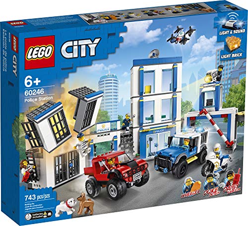LEGO City Police Station 743 Pieces Building Set H476863