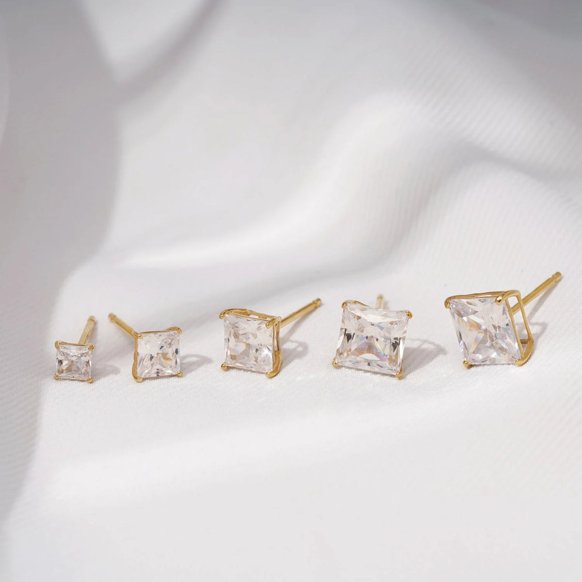10K Yellow Gold Princess Cut Cubic Zirconia Stud Earrings H4280