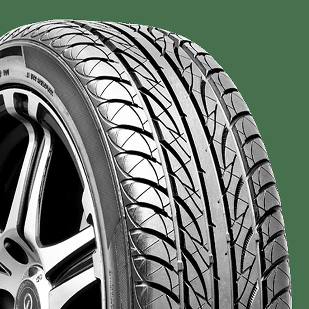 225/40R18 92W XL Passenger Tire K95172
