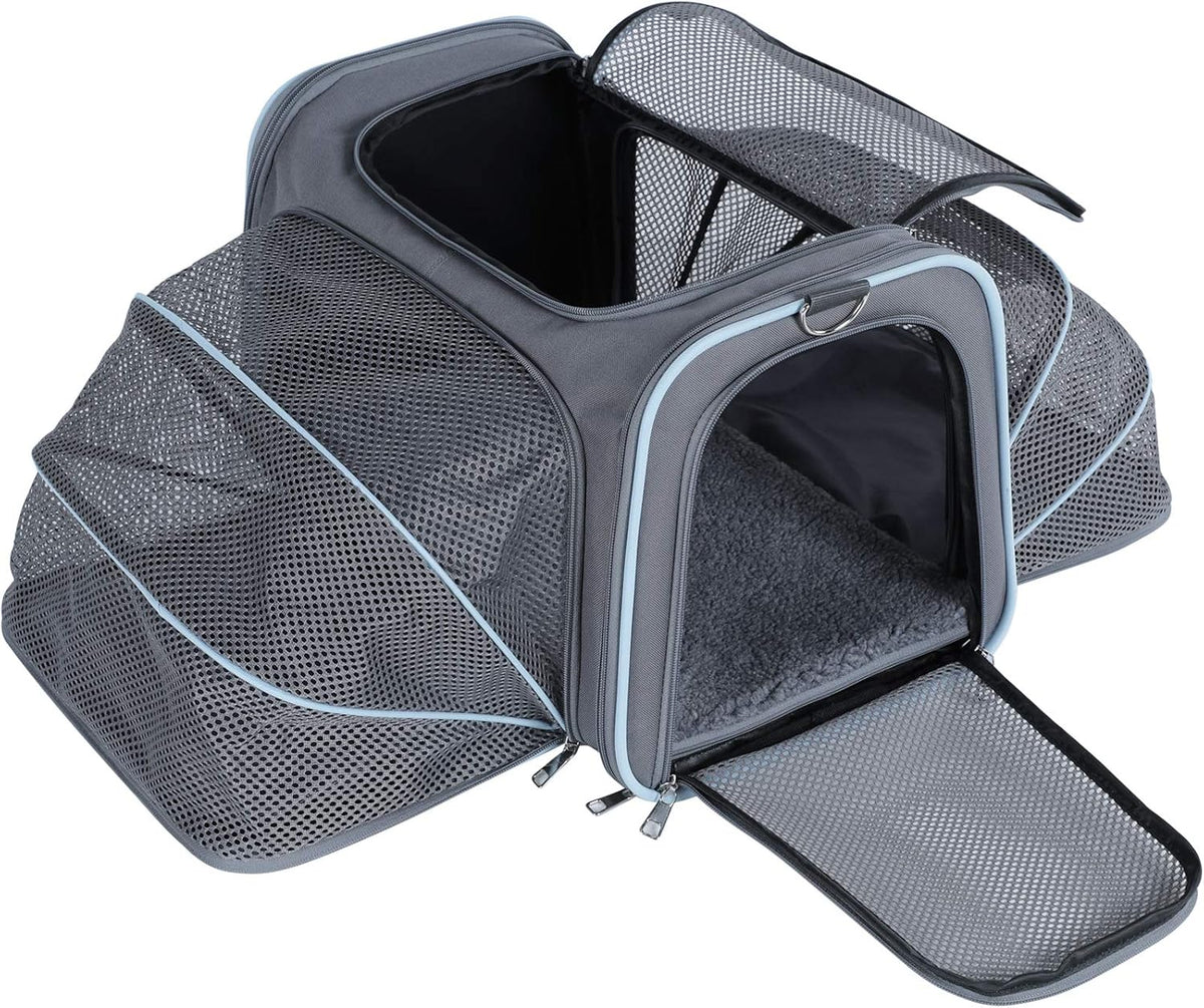 Portable Soft-Sided Pet Carrier G617