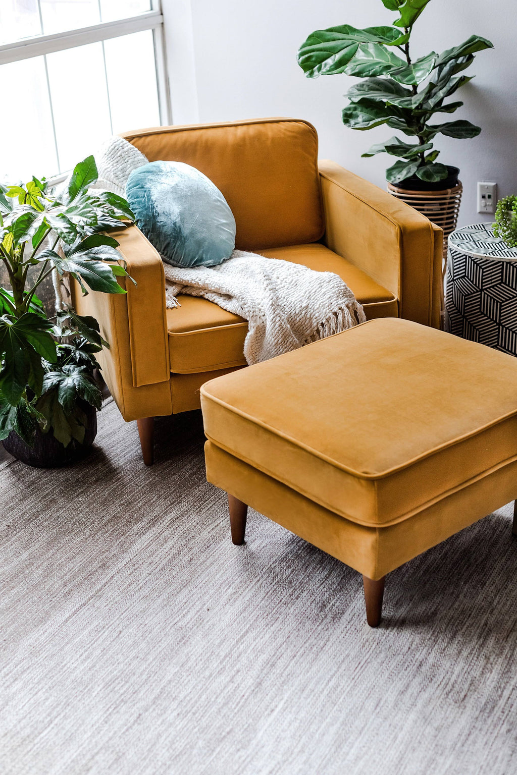 Mustard Velvet Ottoman F38570